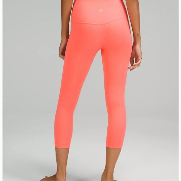 New Lululemon Align HR Crop 23” - Picture 3 of 8